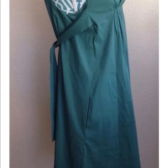 BCBG MAXAZRIA Green Midi dresss Size Medium - Picture 6 of 6